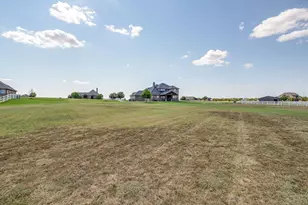 105 Legacy Downs Dr, Fort Worth, TX 76126 - Photo 13