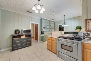 233 E High St, Wills Point, TX 75169 - Photo 11