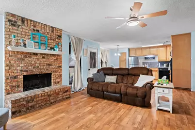 405 SW Rand Drive, Burleson, TX 76028 - Photo 5