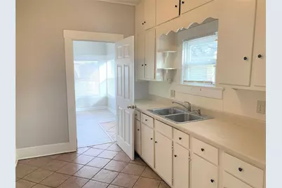 520 E Day Street, Denison, TX 75021 - Photo 3