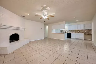 821 Timberoaks Drive, Azle, TX 76020 - Photo 5