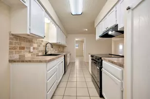 821 Timberoaks Dr, Azle, TX 76020 - Photo 9