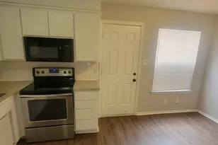 3801 Coates Cir, Benbrook, TX 76116 - Photo 5