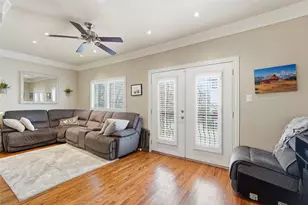 5617 Lindell Ave, Dallas, TX 75206 - Photo 9