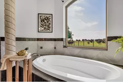 7101 Royal Birkdale Drive, Cleburne, TX 76033 - Photo 11