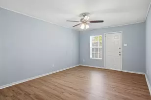 233 Creek Cove Dr, Dallas, TX 75217 - Photo 9