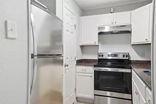 233 Creek Cove Dr, Dallas, TX 75217 - Photo 13