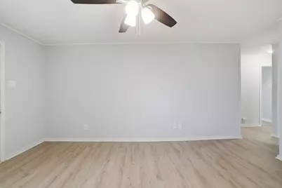 233 Creek Cove Drive, Dallas, TX 75217 - Photo 11