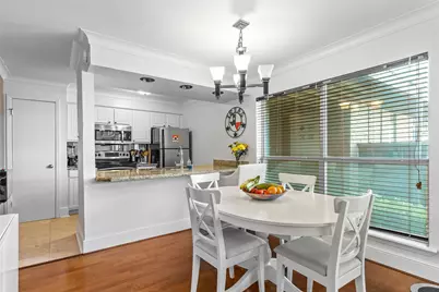 5904 Sandhurst Lane #147, Dallas, TX 75206 - Photo 5