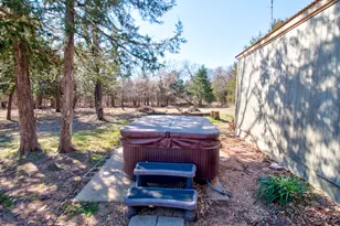 374 Hideaway Ln, Valley View, TX 76272 - Photo 3