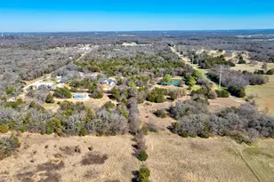 374 Hideaway Ln, Valley View, TX 76272 - Photo 35