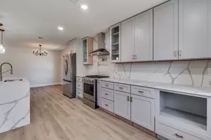 9008 Flicker Ln, Dallas, TX 75238 - Photo 13