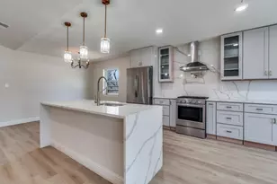 9008 Flicker Ln, Dallas, TX 75238 - Photo 11