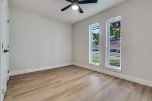 9008 Flicker Ln, Dallas, TX 75238 - Photo 19