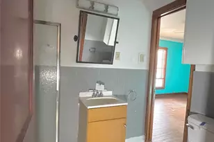 409 W Davis St, Hearne, TX 77859 - Photo 11