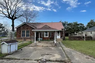 409 W Davis St, Hearne, TX 77859 - Photo 35