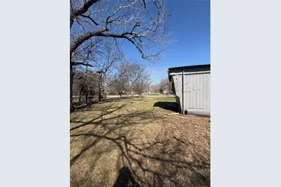 207 N Pearl Street, Whitney, TX 76692 - Photo 5