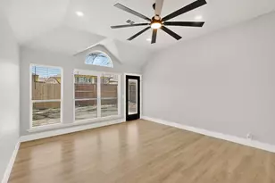 807 Lake Bridge Dr, Lake Dallas, TX 75065 - Photo 9