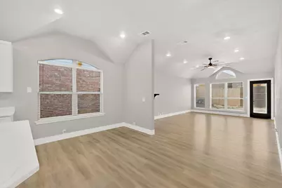 807 Lake Bridge Drive, Lake Dallas, TX 75065 - Photo 7