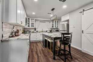 6455 El Toro Ct, Fort Worth, TX 76133 - Photo 3