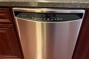 207 Colonial Ln, Euless, TX 76040 - Photo 19