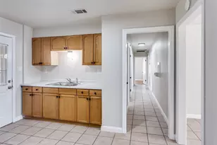 5721 Lenore St, Fort Worth, TX 76134 - Photo 11