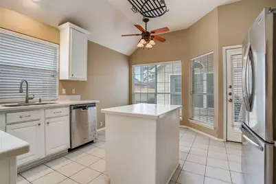 2453 Cimmaron Drive, Plano, TX 75025 - Photo 9