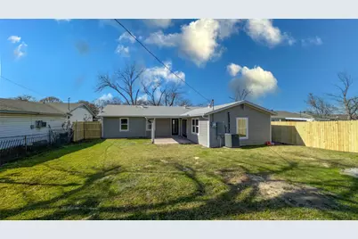1012 Comal Avenue, White Settlement, TX 76108 - Photo 23