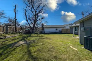 1012 Comal Ave, White Settlement, TX 76108 - Photo 25