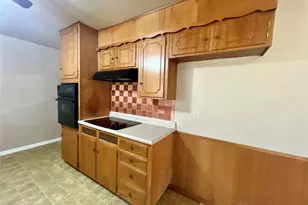 406 NW 5th St, Hubbard, TX 76648 - Photo 29