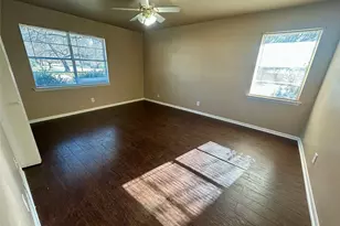 406 NW 5th St, Hubbard, TX 76648 - Photo 5