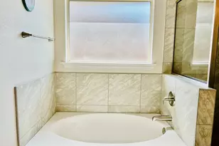 110 Frank St, Greenville, TX 75402 - Photo 11