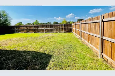 110 Frank Street, Greenville, TX 75402 - Photo 19