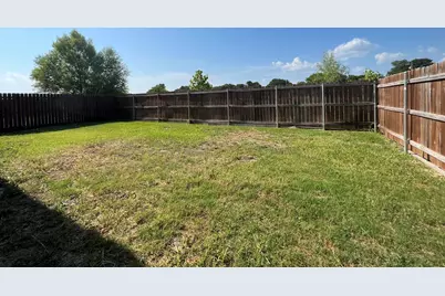 110 Frank Street, Greenville, TX 75402 - Photo 21