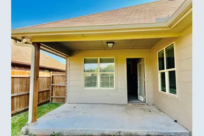 110 Frank Street, Greenville, TX 75402 - Photo 17