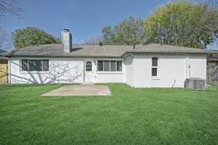 2421 Claremont Dr, Grand Prairie, TX 75052 - Photo 17