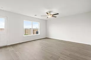 10117 Throttle Ln, Fort Worth, TX 76131 - Photo 5