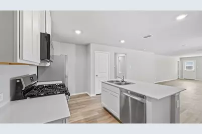 4224 Woodhill Bend Drive, Fort Worth, TX 76036 - Photo 5