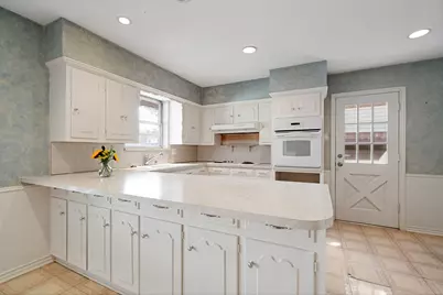 10146 Coveridge Drive, Dallas, TX 75238 - Photo 9