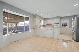 10146 Coveridge Dr, Dallas, TX 75238 - Photo 11