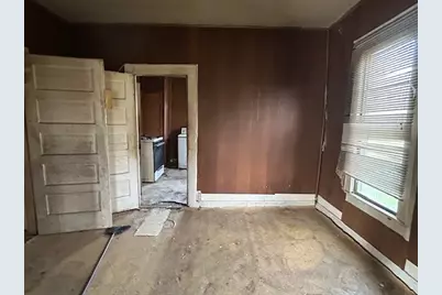 517 Echols, Mexia, TX 76667 - Photo 5