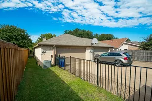 14816 Sopras Cir, Addison, TX 75001 - Photo 25