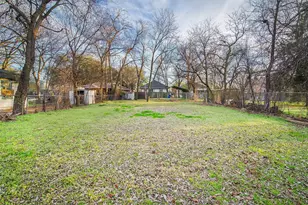 607 E Main St, Whitesboro, TX 76273 - Photo 21