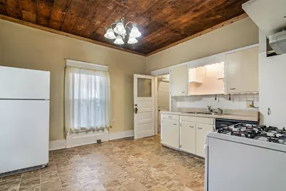 607 E Main Street, Whitesboro, TX 76273 - Photo 9