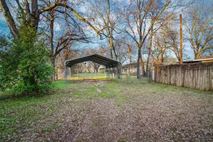 607 E Main St, Whitesboro, TX 76273 - Photo 19