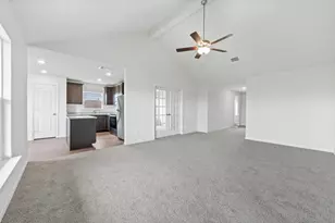 10133 Throttle Ln, Fort Worth, TX 76131 - Photo 5