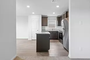 10133 Throttle Ln, Fort Worth, TX 76131 - Photo 3