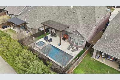 2352 Stallion Street, Carrollton, TX 75010 - Photo 3