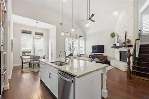 2352 Stallion St, Carrollton, TX 75010 - Photo 11