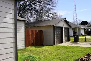515 Taylor St, Arlington, TX 76011 - Photo 9